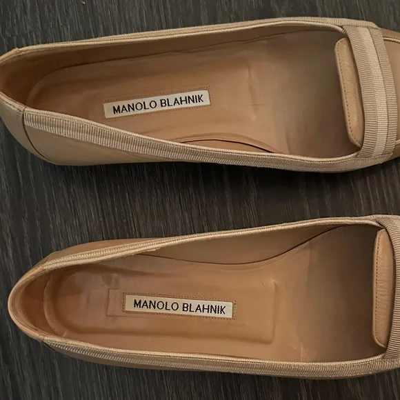 Manolo Blahnik Beige Women's Loafers - Picture 3 of 7